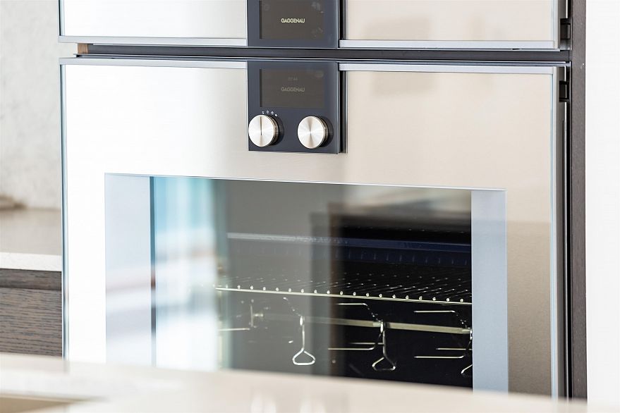 1006 1408 Robson Street