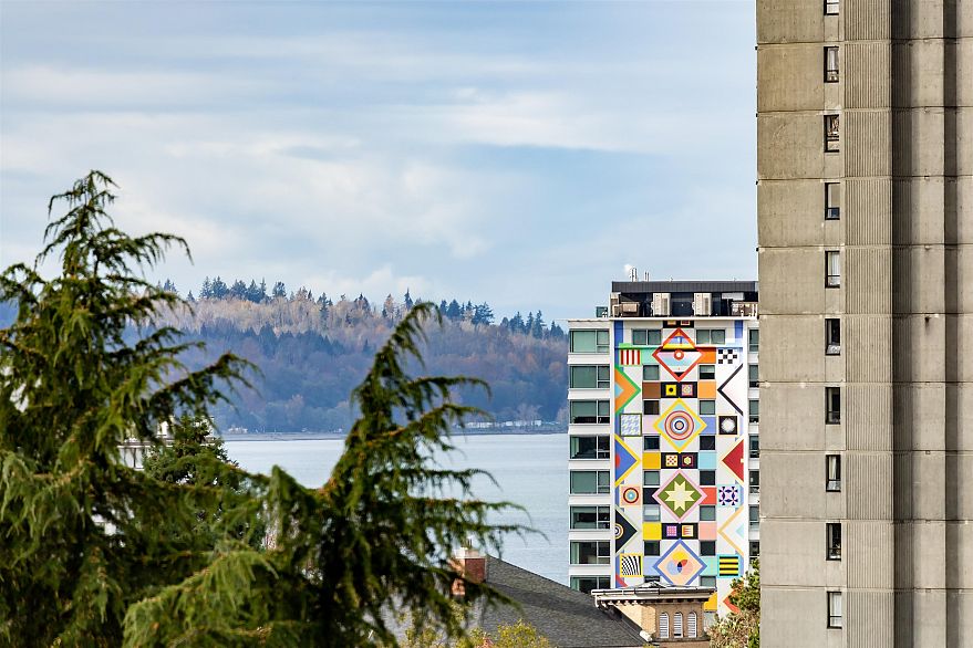 1006 1408 Robson Street