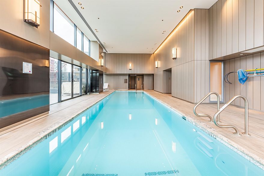 1006 1408 Robson Street