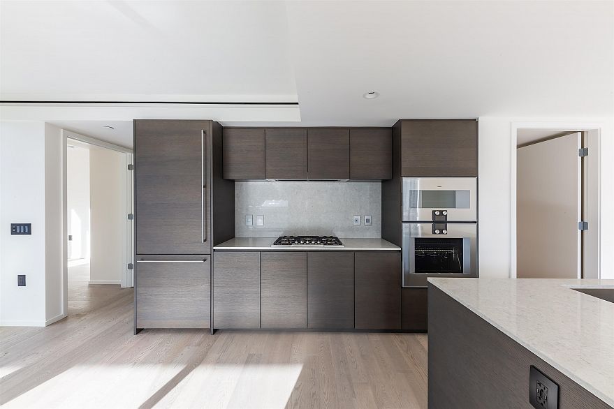 1006 1408 Robson Street