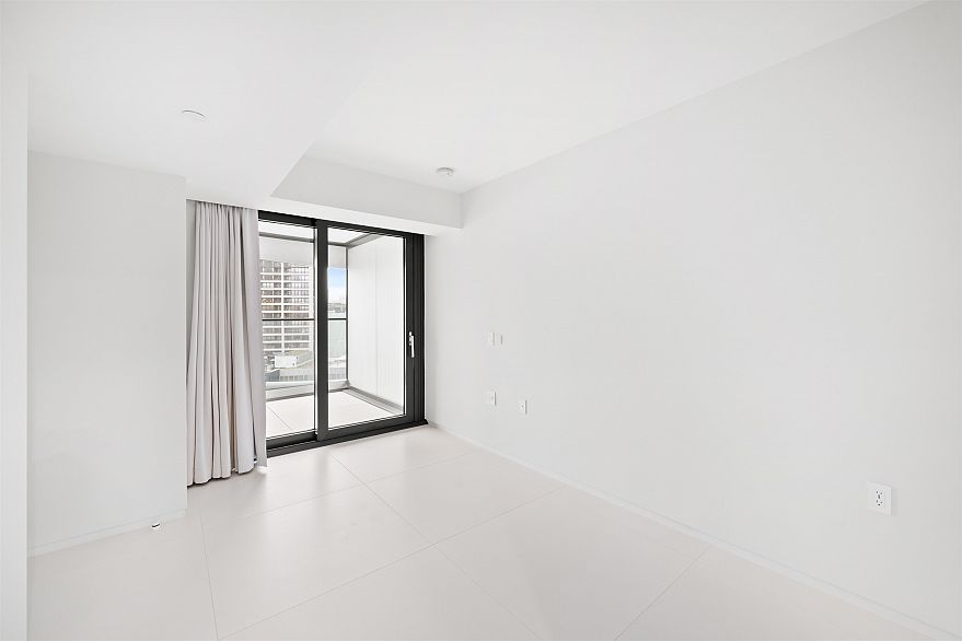 707 1033 Nelson Street