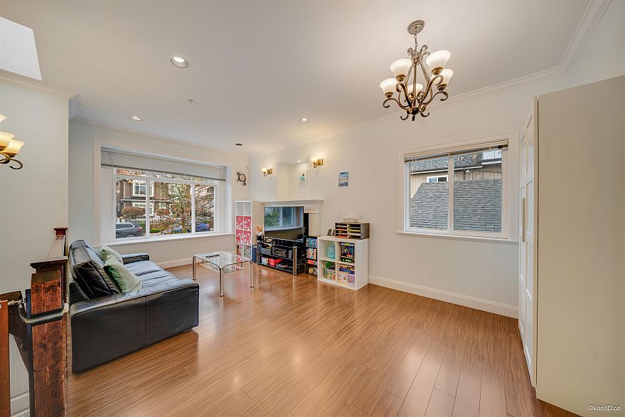 3576 E Georgia Street