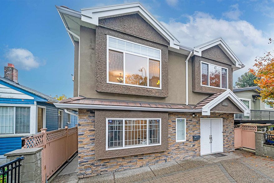 3576 E Georgia Street