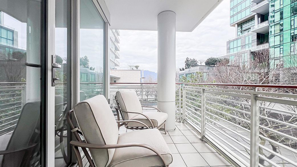 1133 W Cordova Street