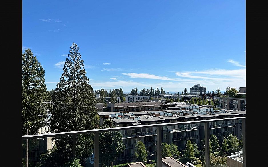 701 5782 Berton Avenue