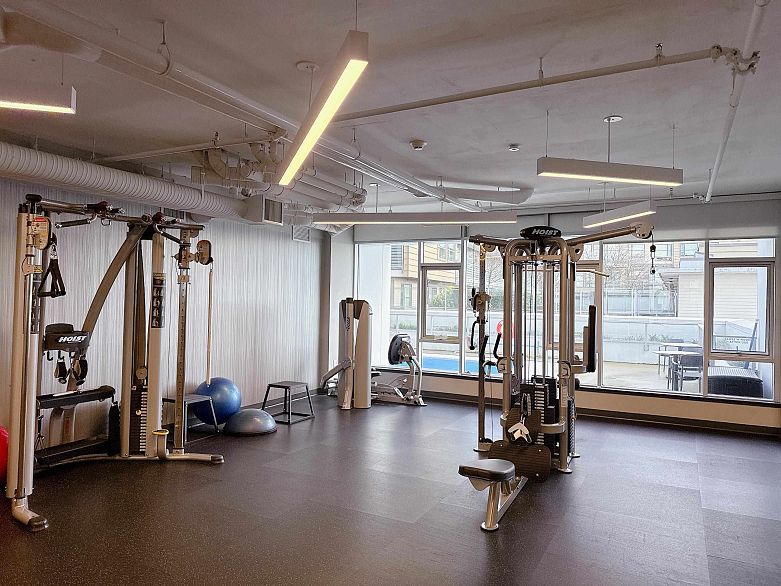 321 3438 Sawmill Crescent