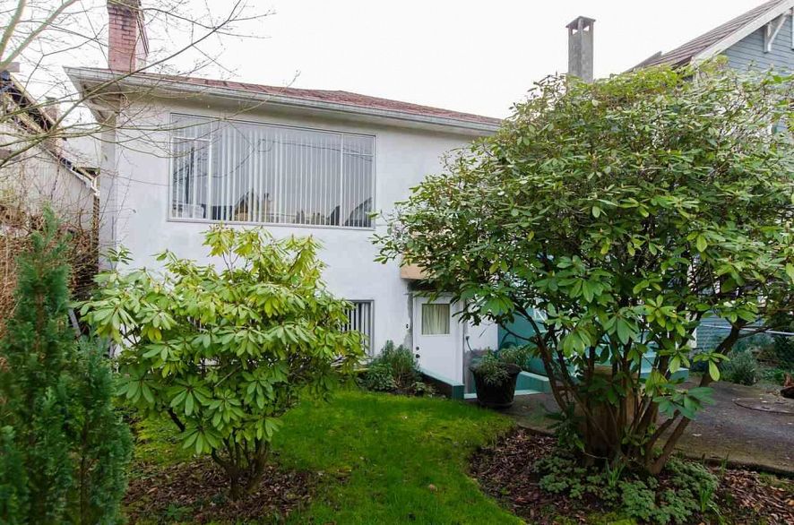 3514 W 8TH AVENUE, Vancouver BC V6R 1Y7