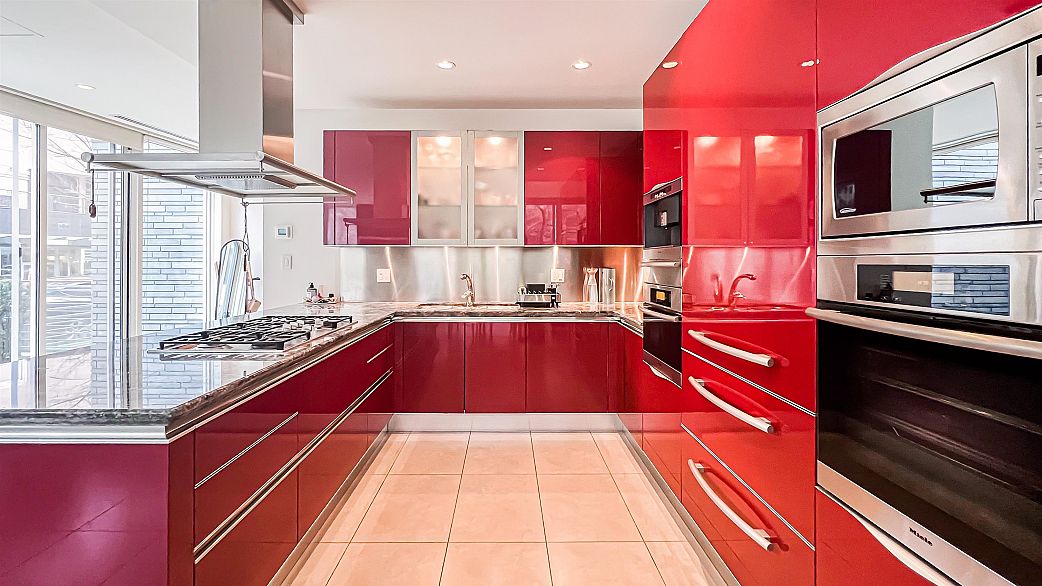 1133 W Cordova Street