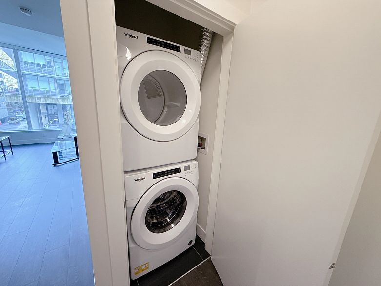 321 3438 Sawmill Crescent