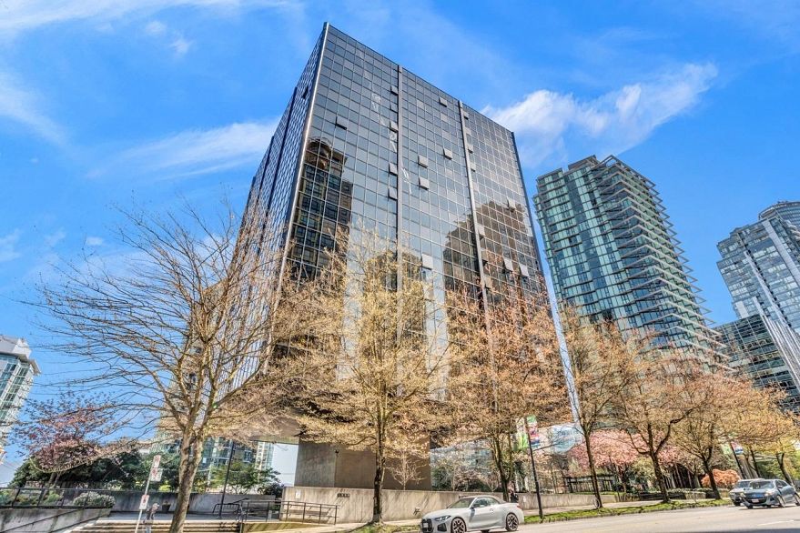 1504 1333 W GEORGIA STREET, Vancouver BC V6E 4V3