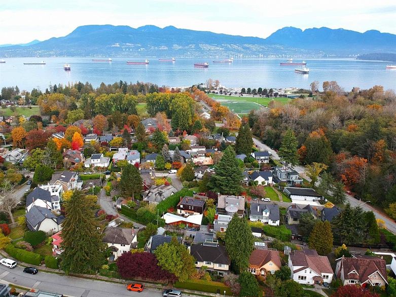 4333 LOCARNO CRESCENT, Vancouver BC V6R 1G2