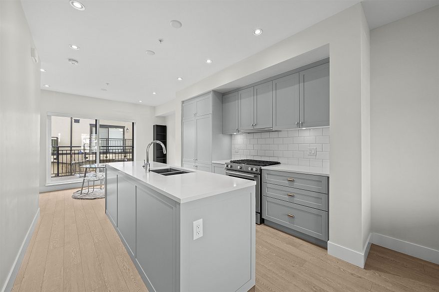 4342 KNIGHT STREET, Vancouver BC V5N 3M5