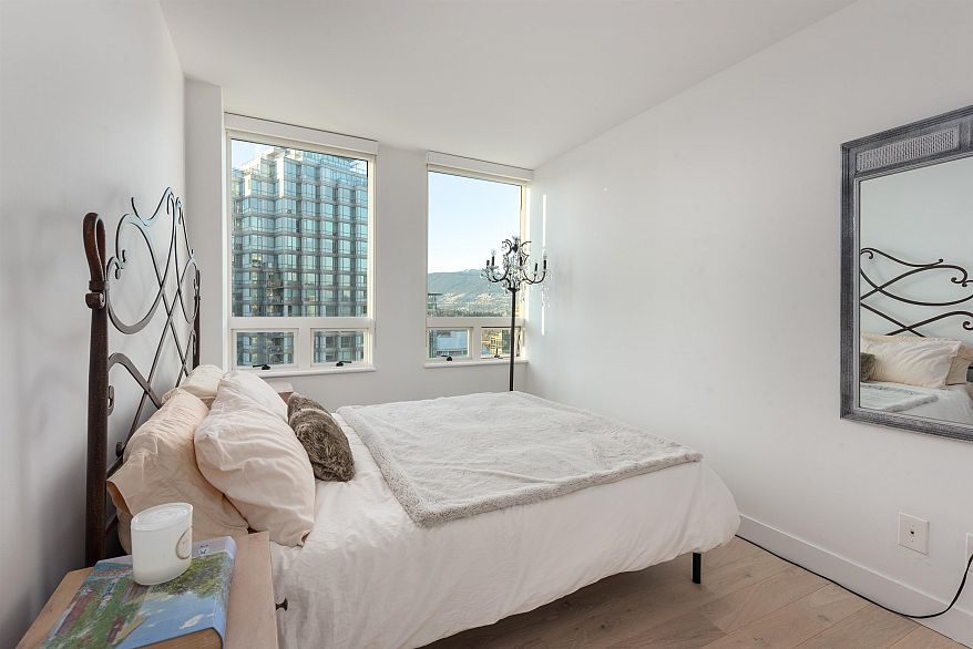 2601 1238 Melville Street