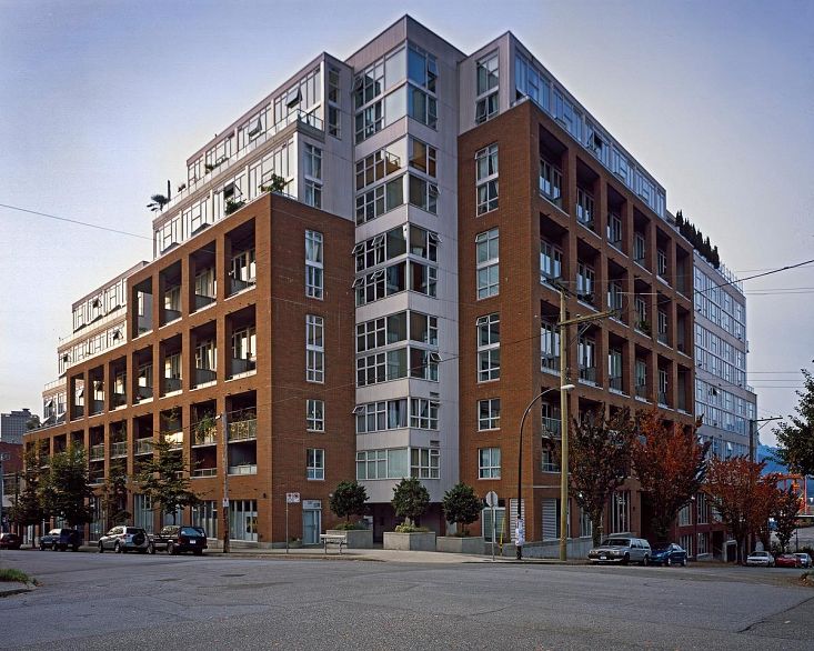 627 289 ALEXANDER STREET, Vancouver BC V6A 4H6
