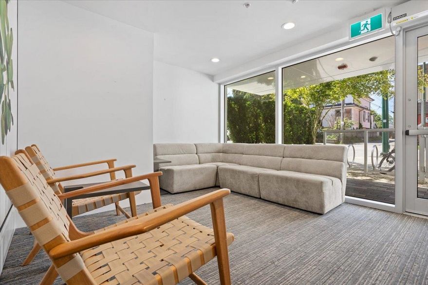 201 2508 Fraser Street