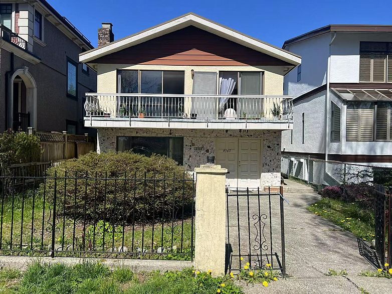 4565 W 9TH AVENUE, Vancouver BC V6R 2E2