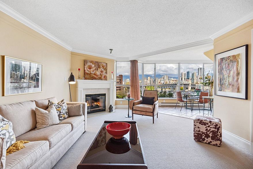 703 1490 PENNYFARTHING DRIVE, Vancouver BC V6J 4Z3