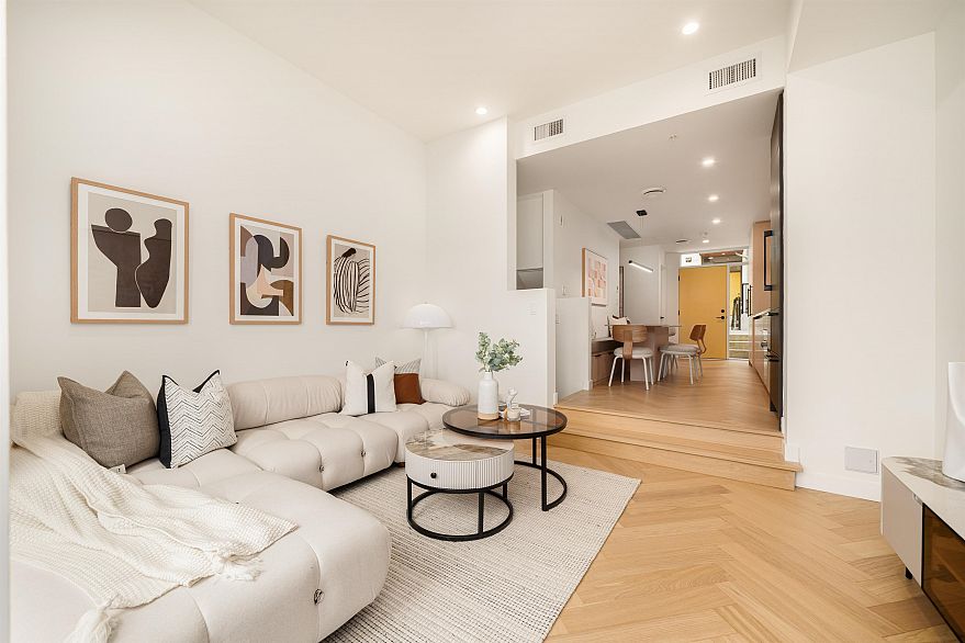 11 6778 OAK STREET, Vancouver BC V6P 0L2
