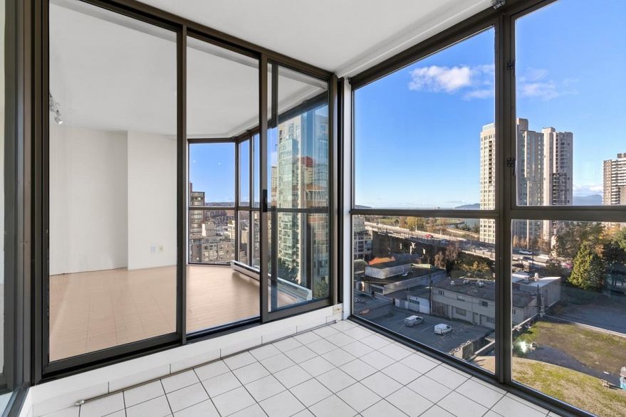 1007 888 Pacific Street