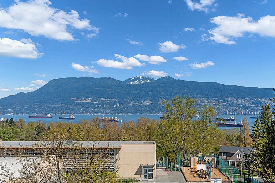 4060 W 10TH AVENUE, Vancouver BC V6R 2H1