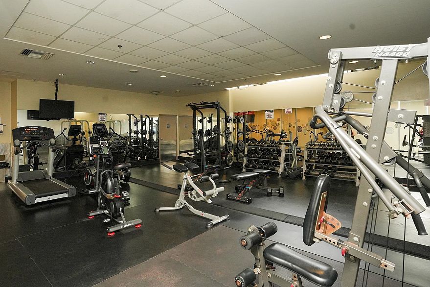 2208 788 Hamilton Street