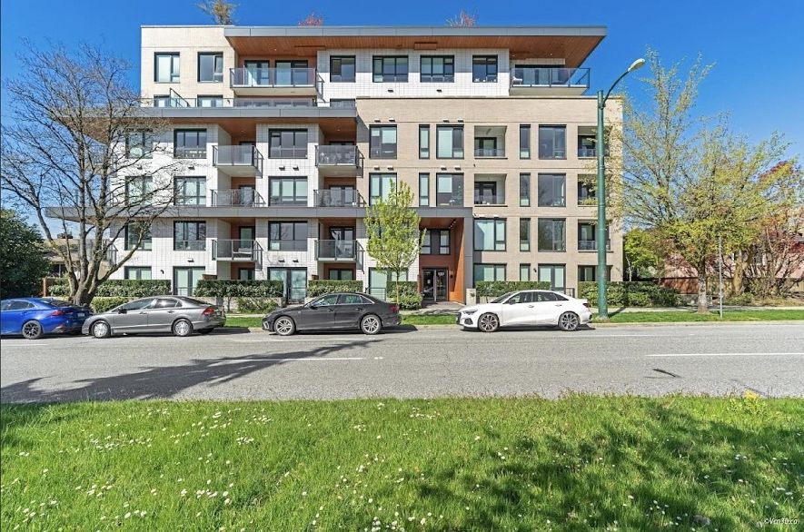201 5383 Cambie Street