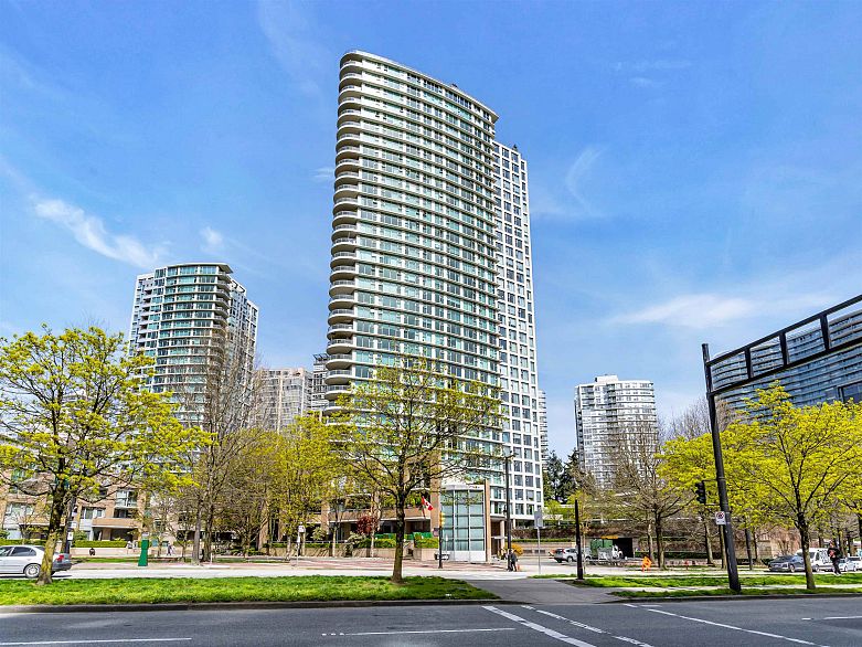 2206 1009 Expo Boulevard