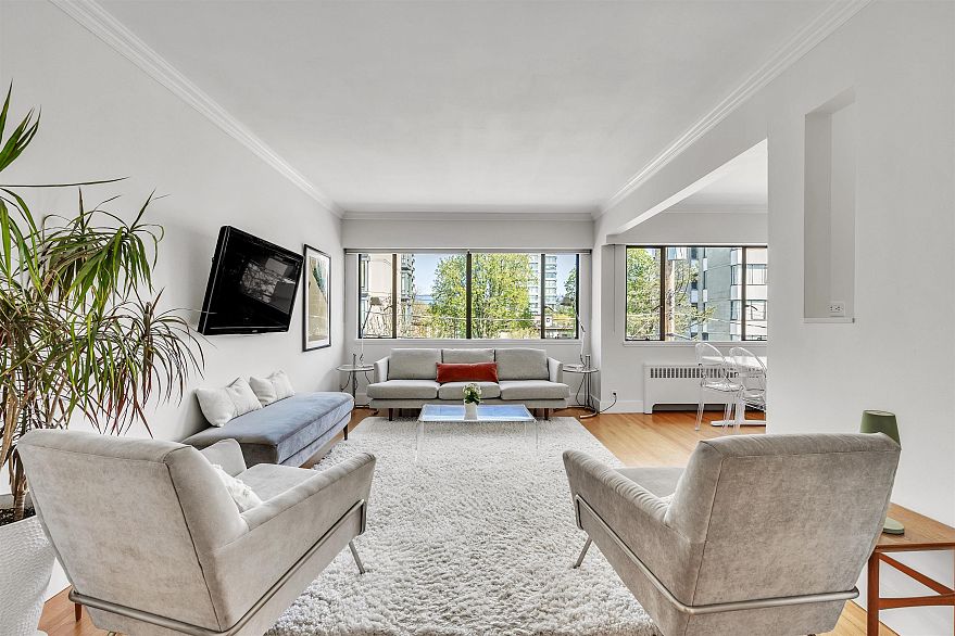 8 2255 W 40TH AVENUE, Vancouver BC V6M 1W7