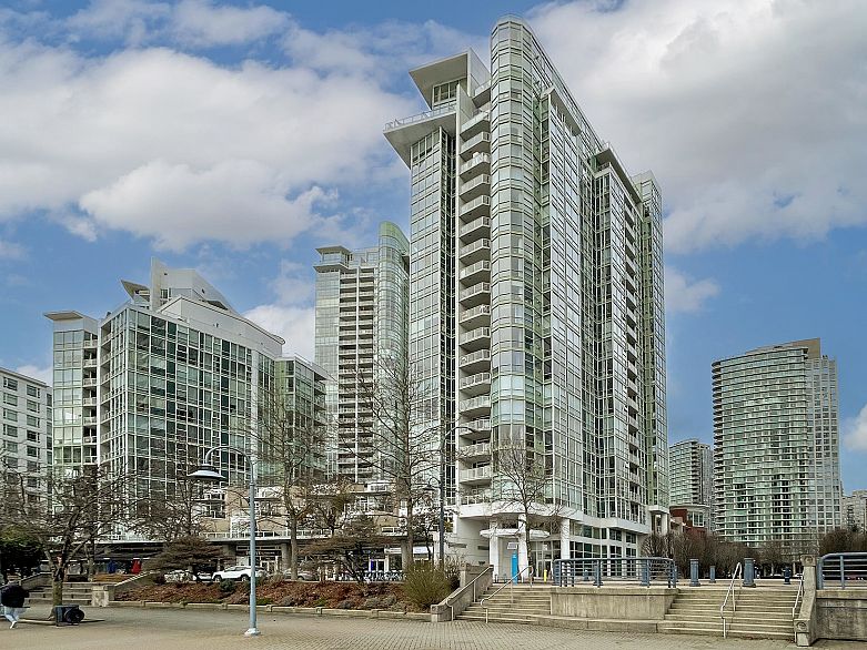 706 1077 MARINASIDE CRESCENT, Vancouver BC V6Z 2Z5