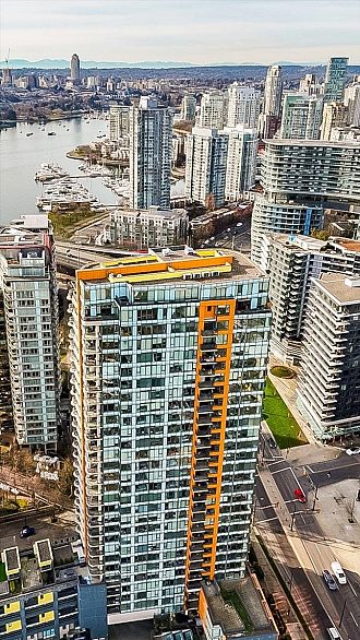 1605 33 SMITHE STREET, Vancouver BC V6B 0B5