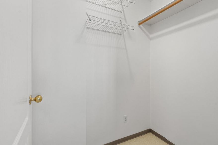 1007 888 Pacific Street