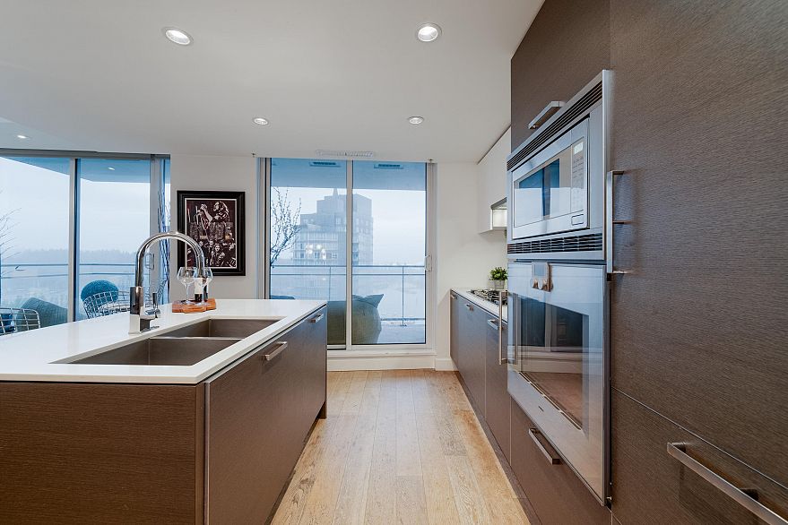 1701 1499 W Pender Street