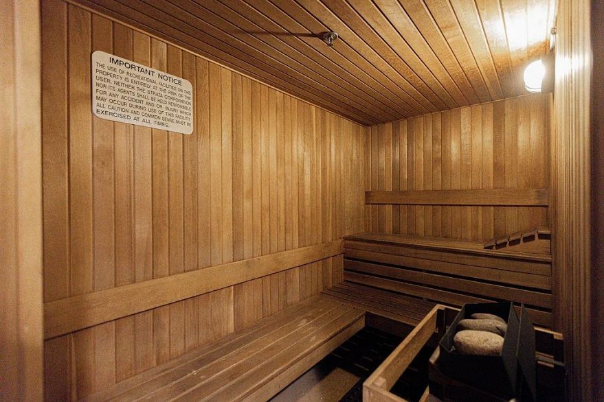 1702 811 Helmcken Street