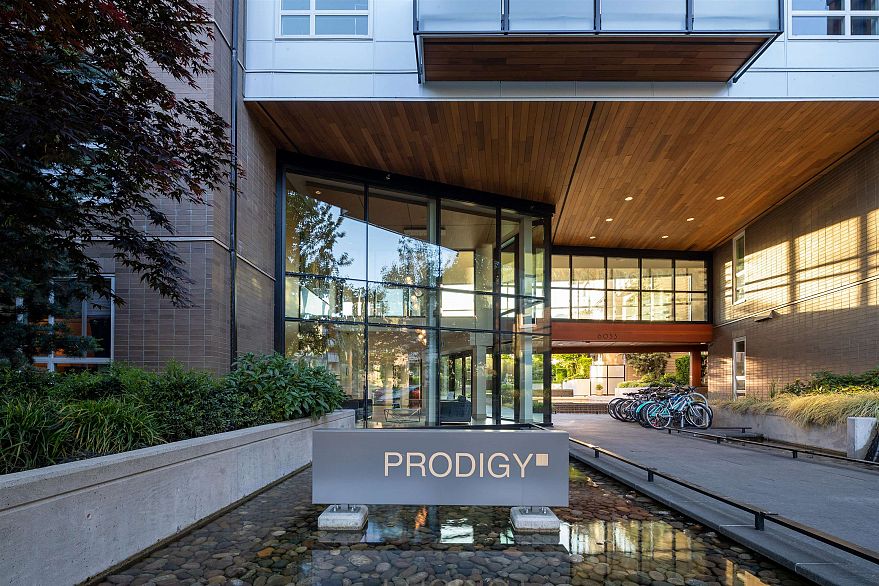 PH6 6033 GRAY AVENUE, Vancouver BC V6S 0G3