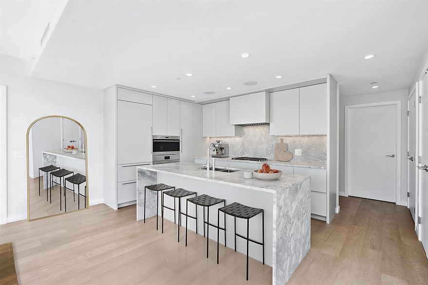 2106 7433 CAMBIE STREET, Vancouver BC V6P 0J8