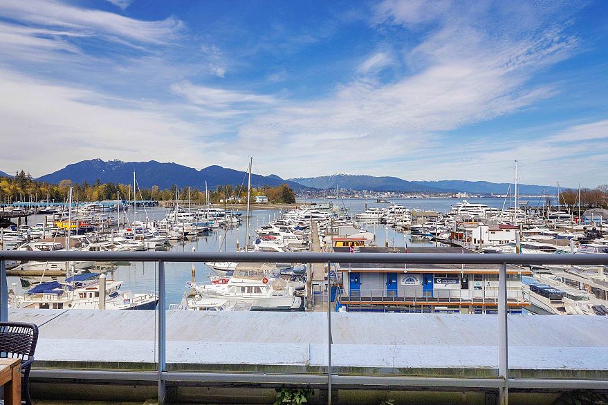 211 560 NICOLA STREET, Vancouver BC V6G 3J7