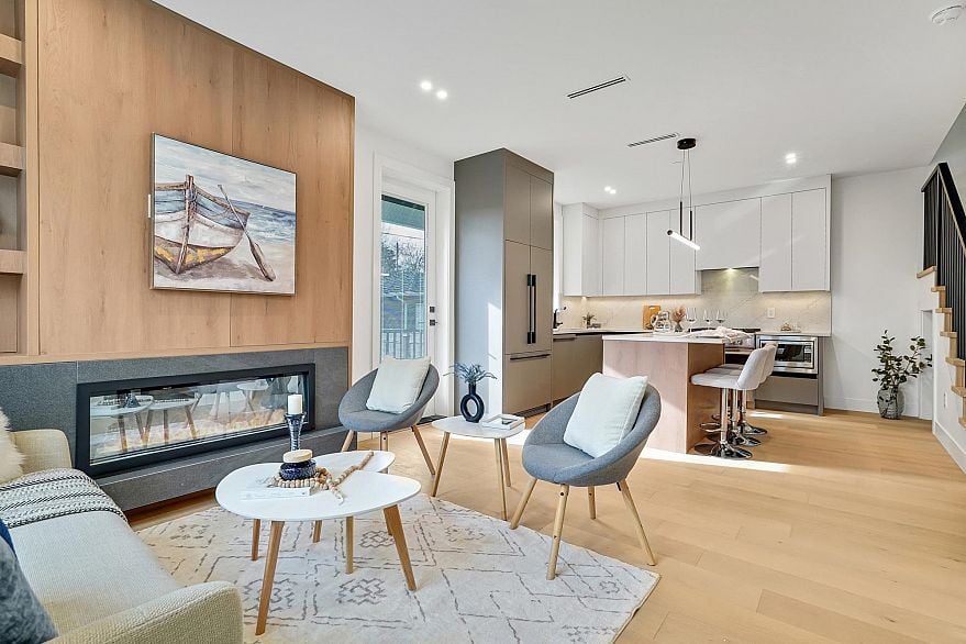 3483 ADANAC STREET, Vancouver BC V5K 4P4