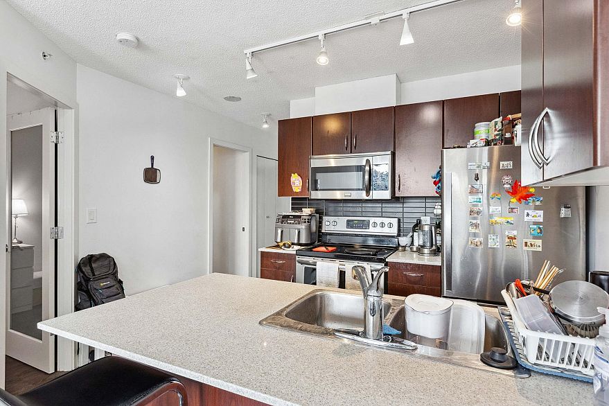 1820 938 SMITHE STREET, Vancouver BC V6Z 3H8