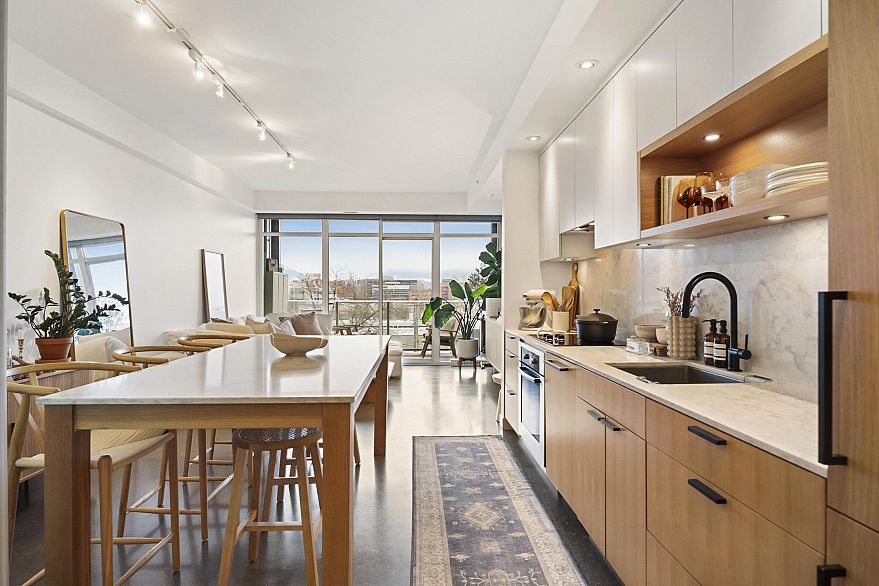 404 256 E 2ND AVENUE, Vancouver BC V5T 0A7