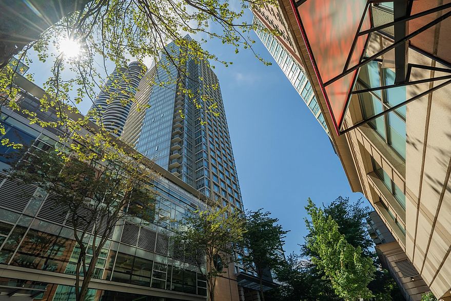 1906 1028 Barclay Street