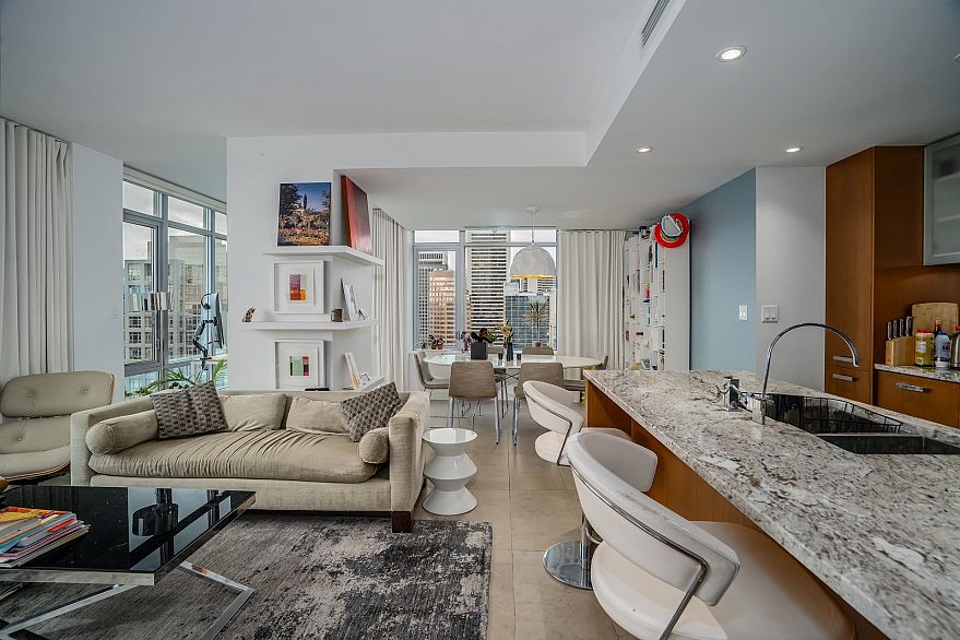 1906 1028 Barclay Street