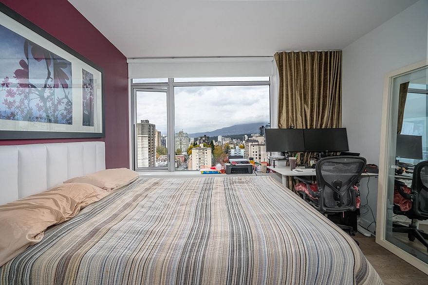 1906 1028 Barclay Street