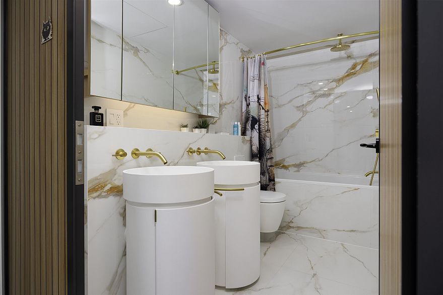 2502 1033 Nelson Street