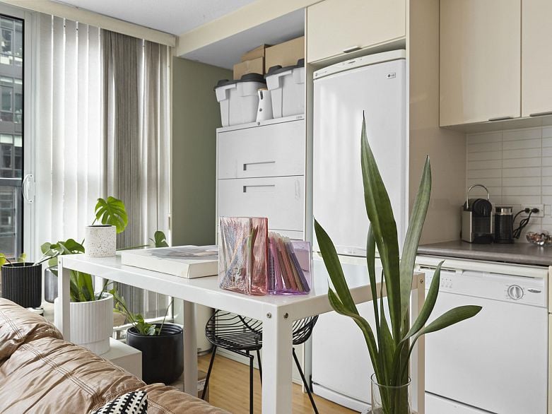 308 168 Powell Street