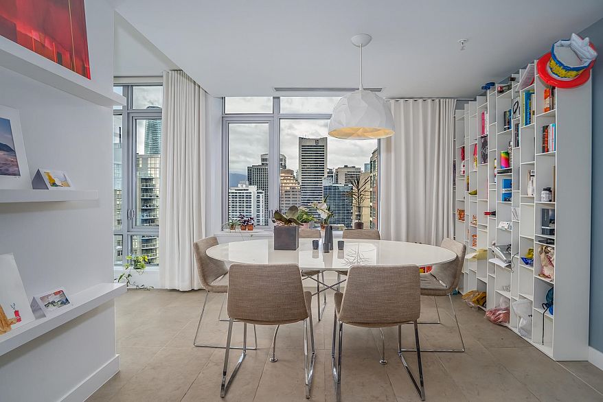 1906 1028 Barclay Street