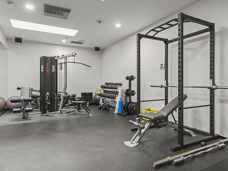 308 168 Powell Street