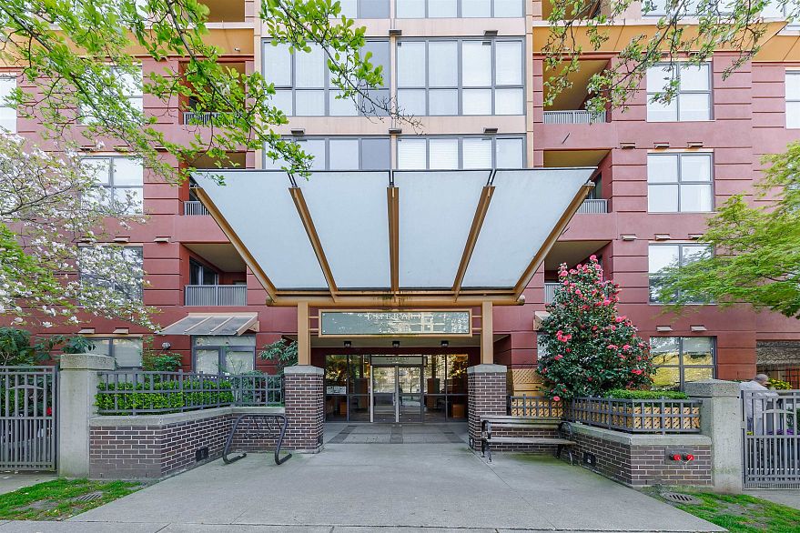 408 5288 Melbourne Street