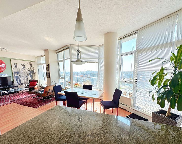 2901 58 Keefer Place