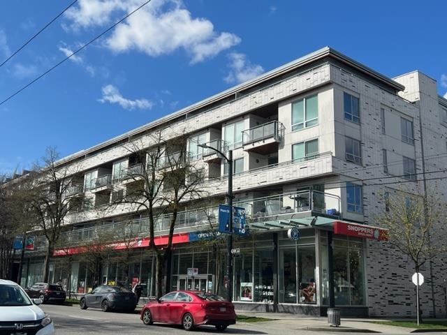 205 3333 MAIN STREET, Vancouver BC V5V 3M8