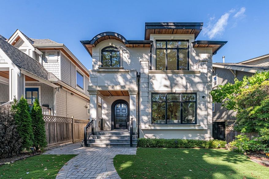 2765 W 15TH AVENUE, Vancouver BC V6K 2Z7
